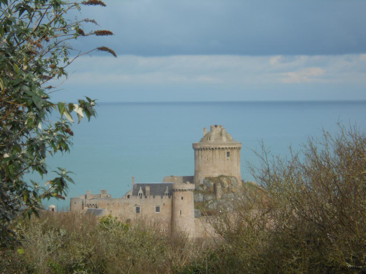 Bed and Breakfast La Tocade Del Arte - Dinan Lanvallay Exterior foto