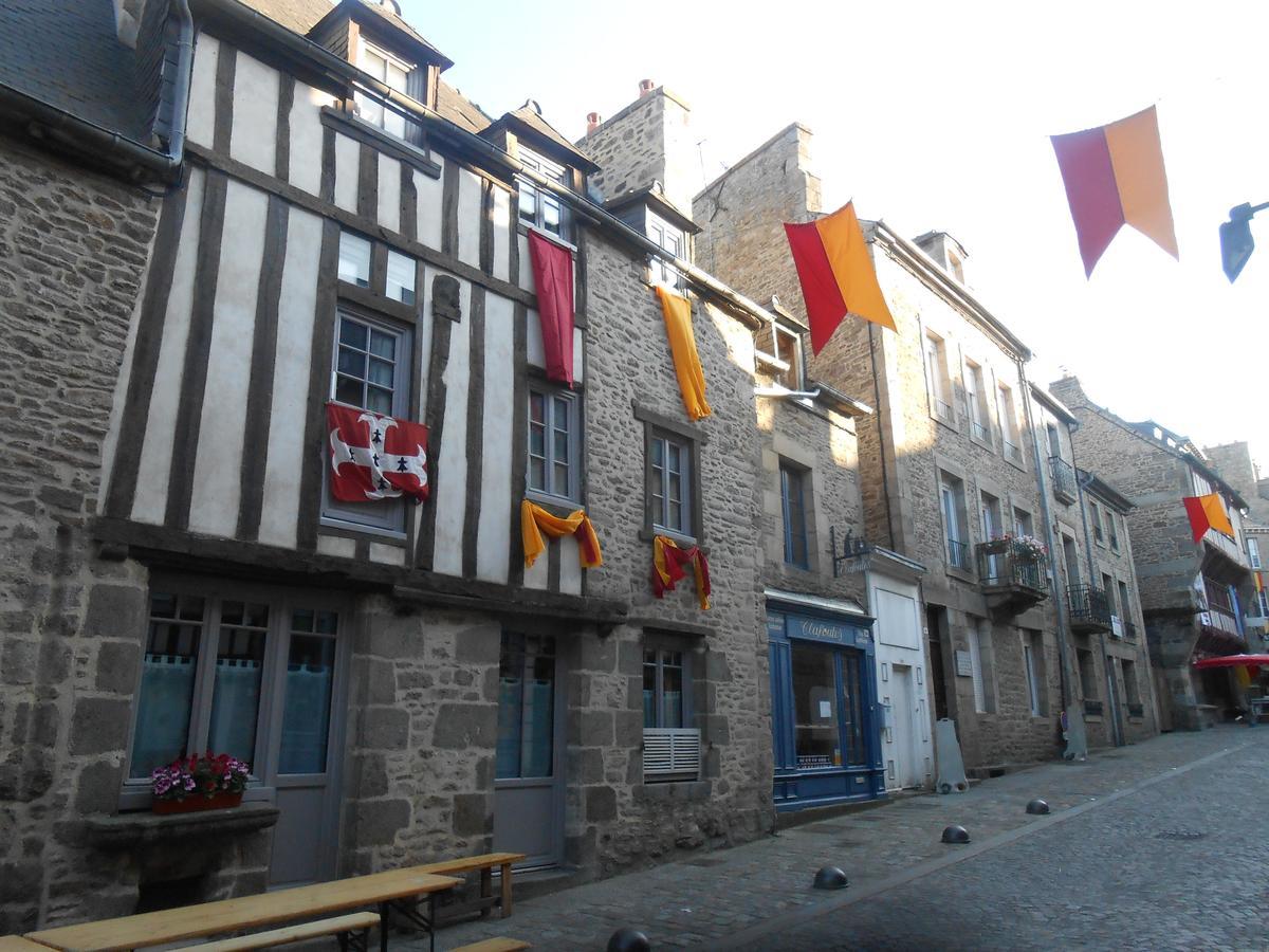 Bed and Breakfast La Tocade Del Arte - Dinan Lanvallay Exterior foto