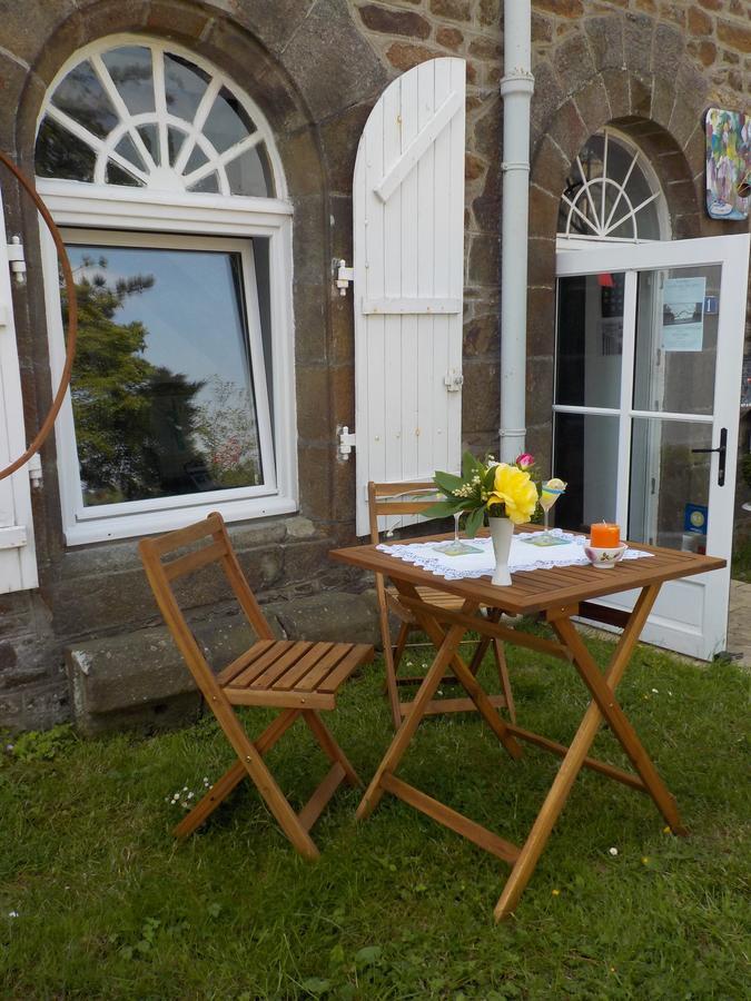 Bed and Breakfast La Tocade Del Arte - Dinan Lanvallay Exterior foto